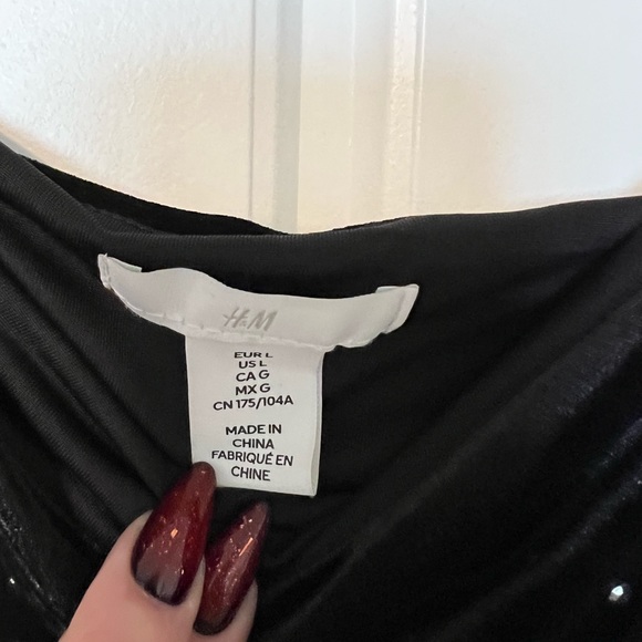 H&M dress - Picture 2 of 3